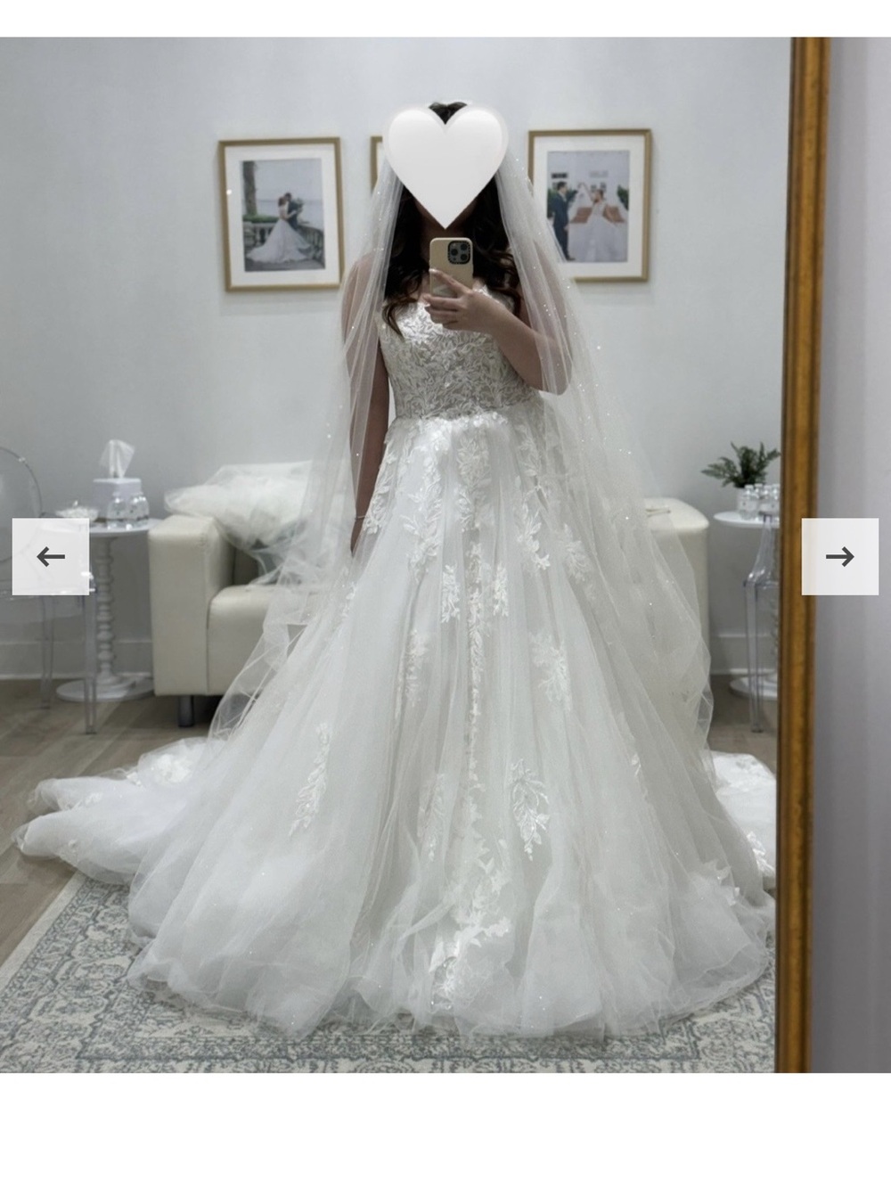Ivory Lace Appliqué Ball Gown Wedding Dress